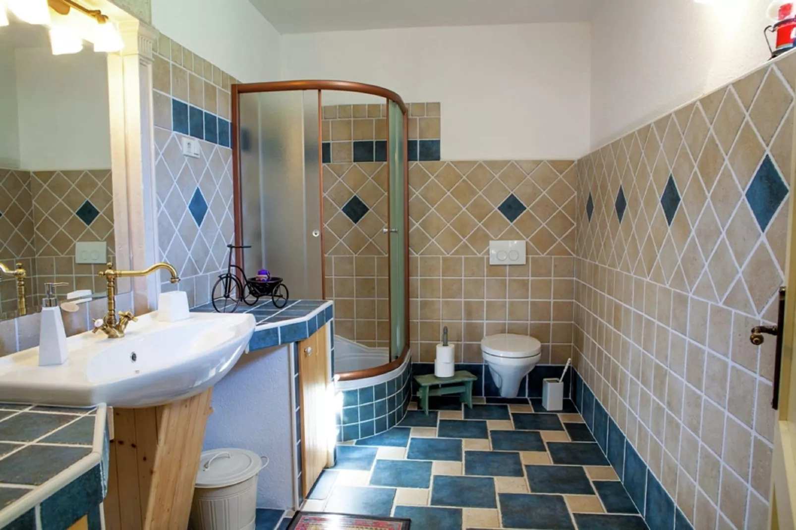 Vicenca-Bathroom