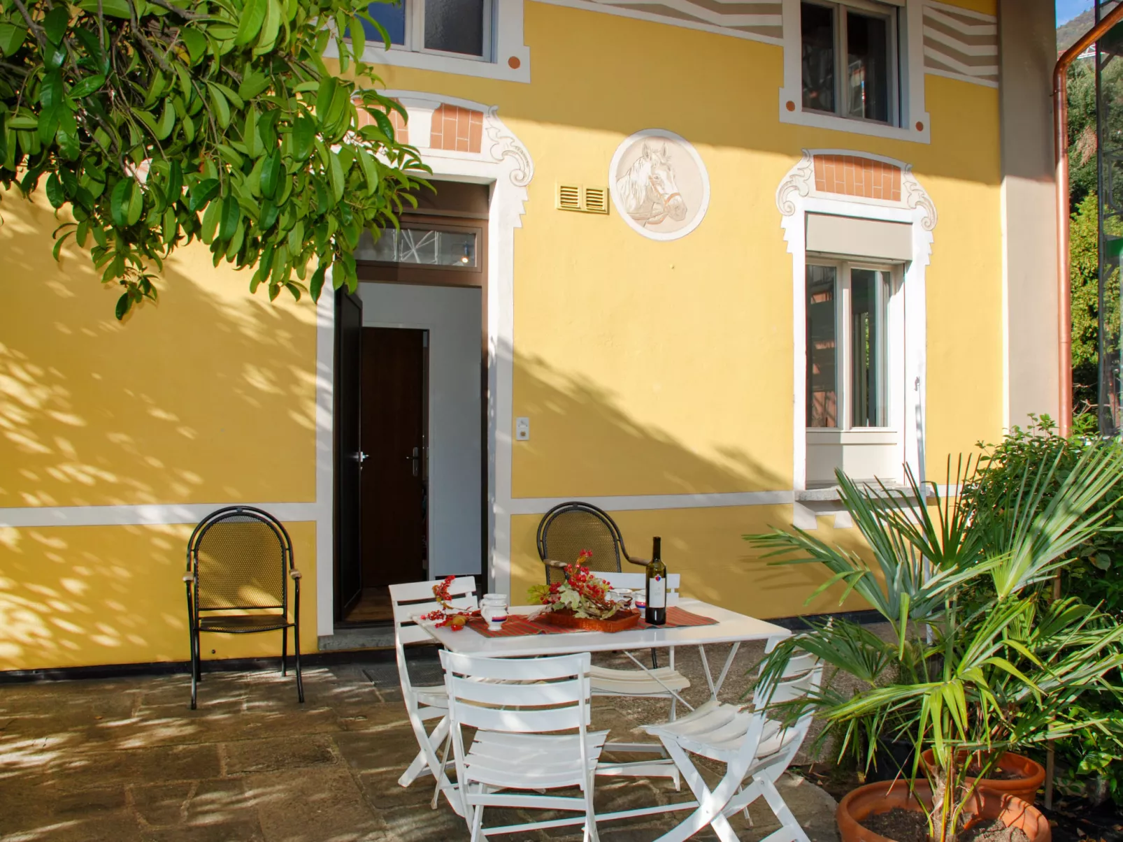 Antica Scuderia-Outside
