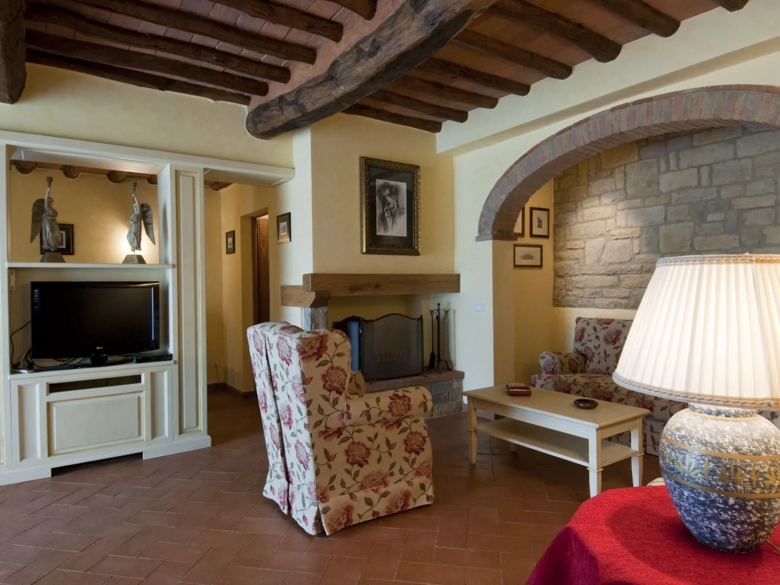 Il Borgo di Savignola-Inside