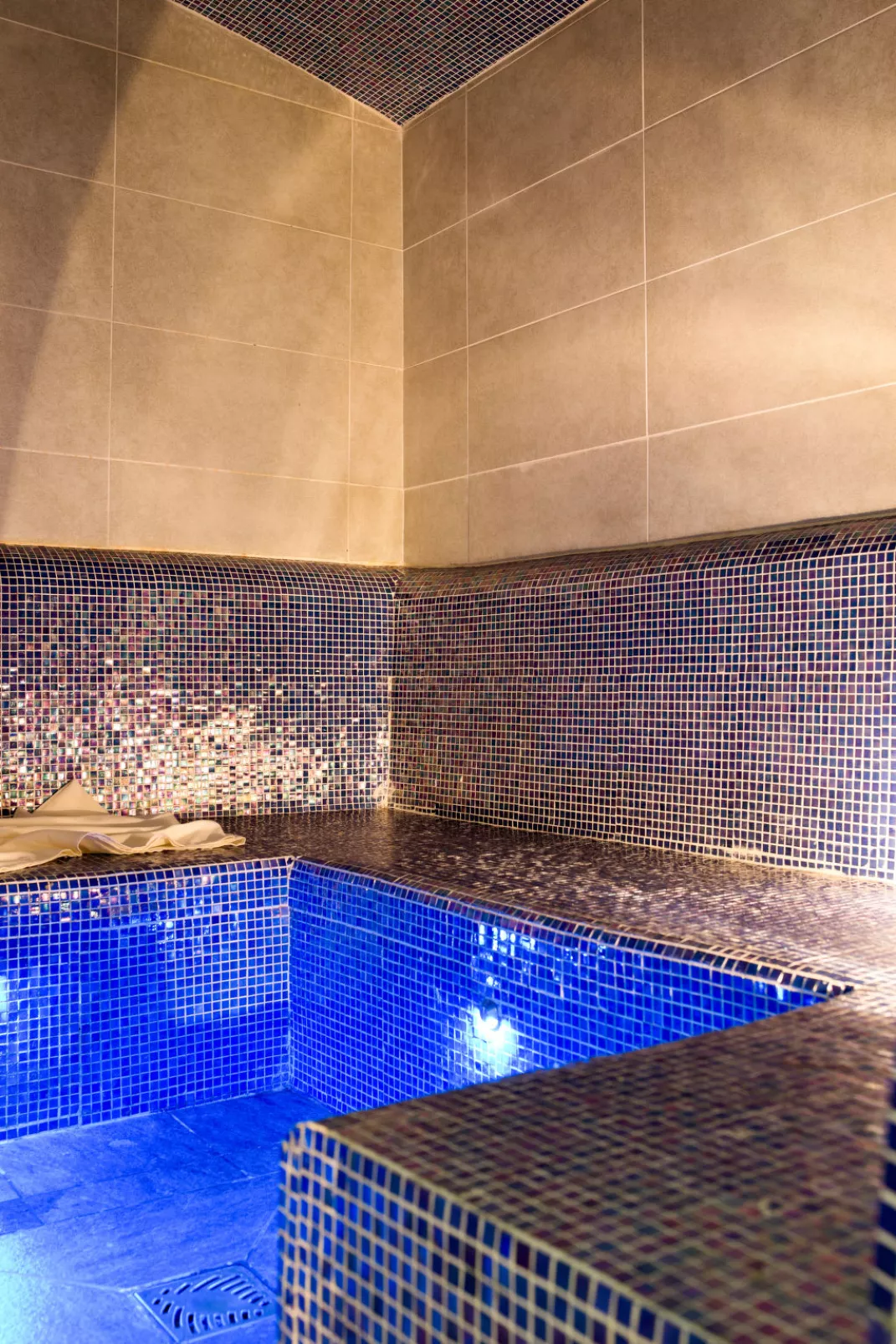 CGH Rés&Spa Hameau du Beaufortan-Drinnen