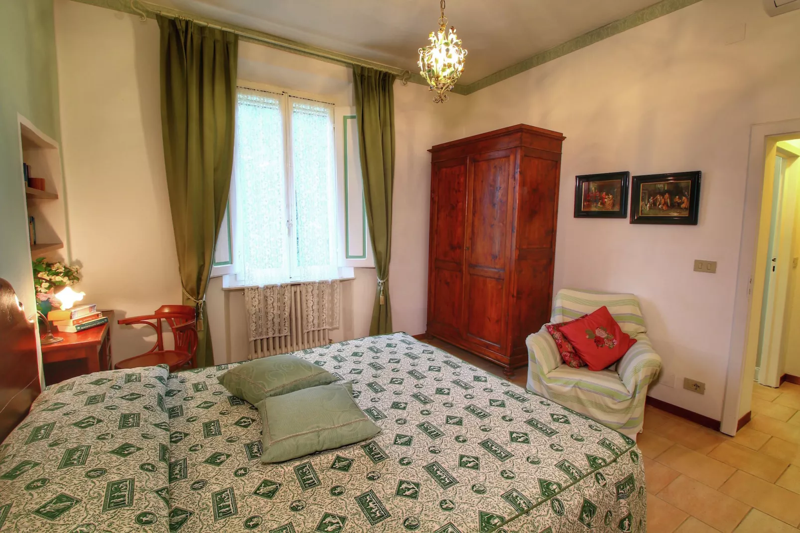 Rondine-Bedroom
