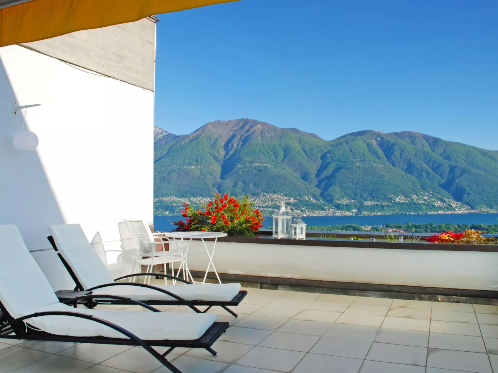Vista Panorama-Outside