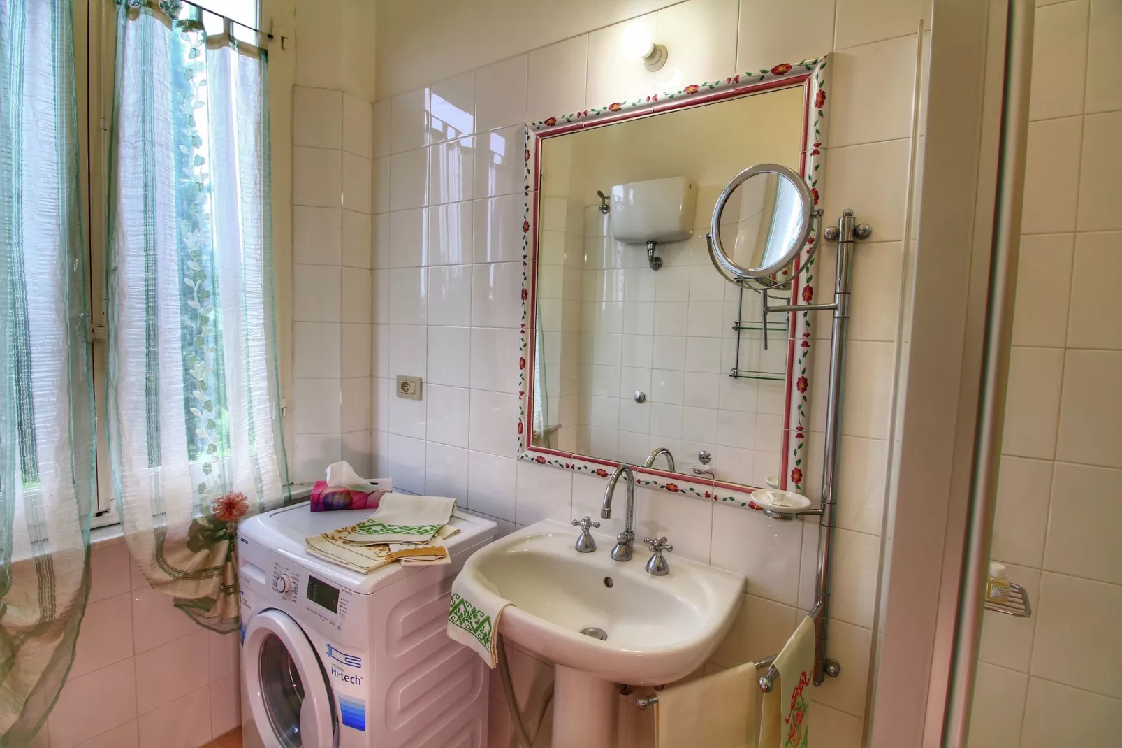 Rondine-Bathroom