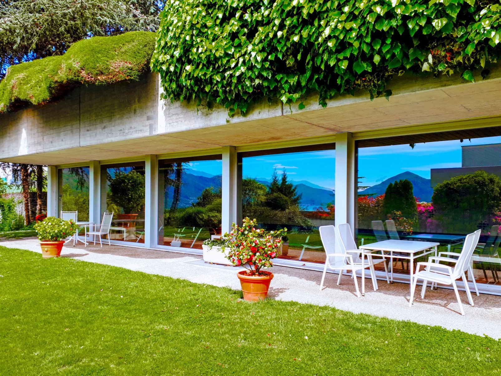 Vista Panorama-Outside