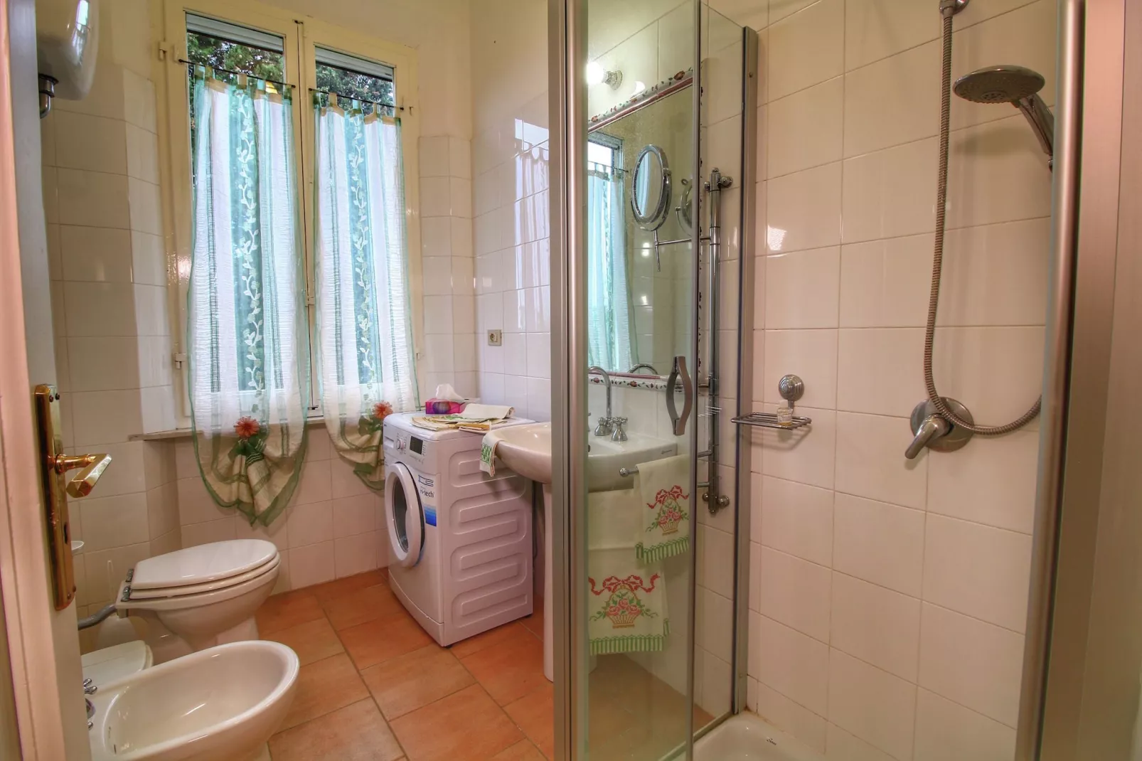 Rondine-Bathroom