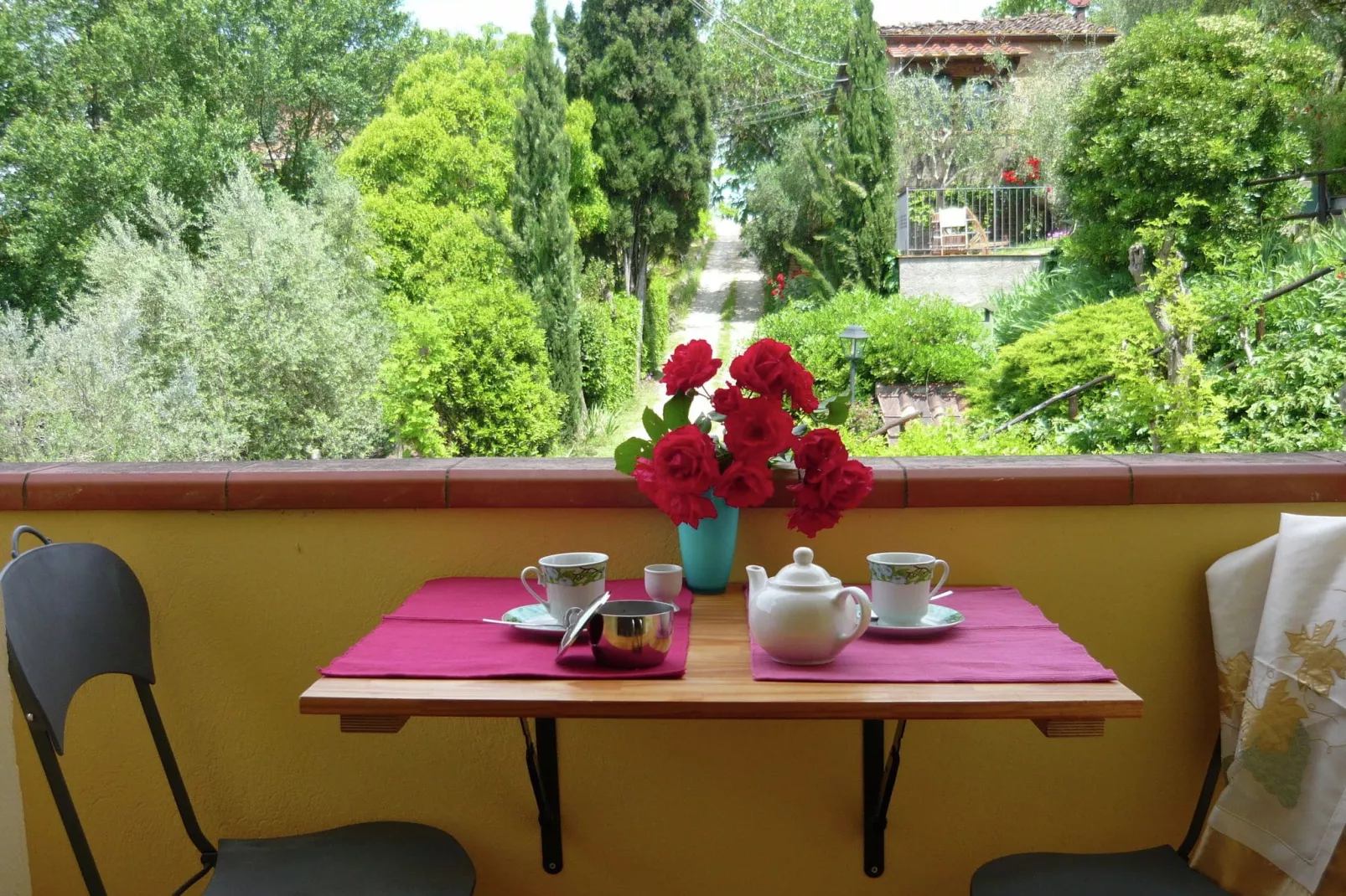 Rondine-Terrace balcony