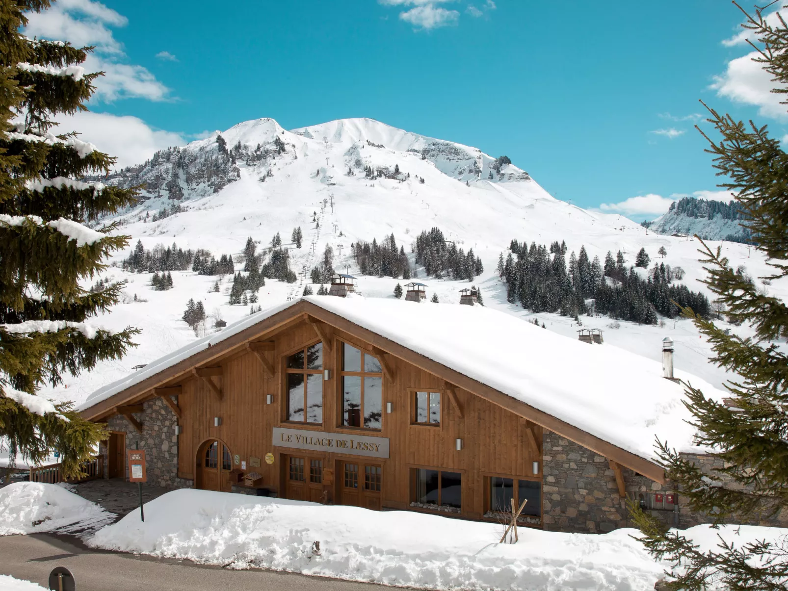 CGH Rés&Spa Le Village de Lessy-Outside