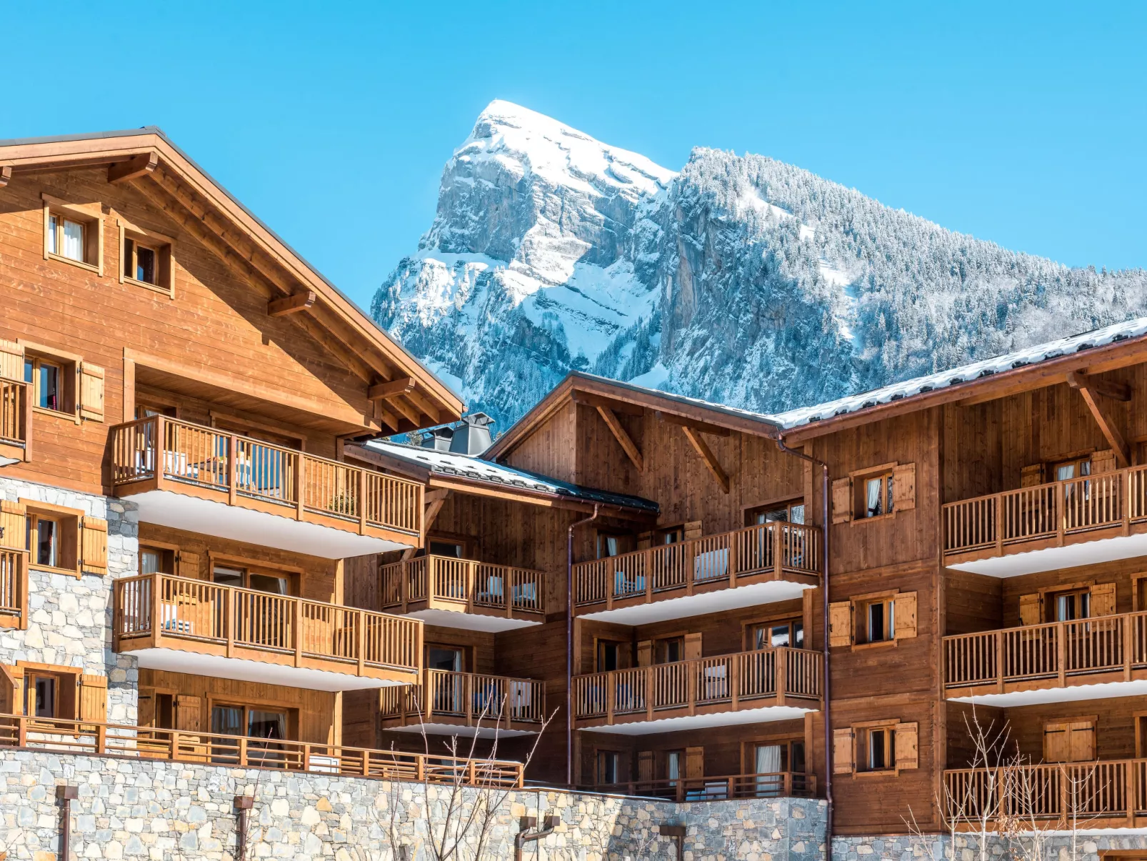 CGH Rés&Spa Chalets de Laÿssia-Outside