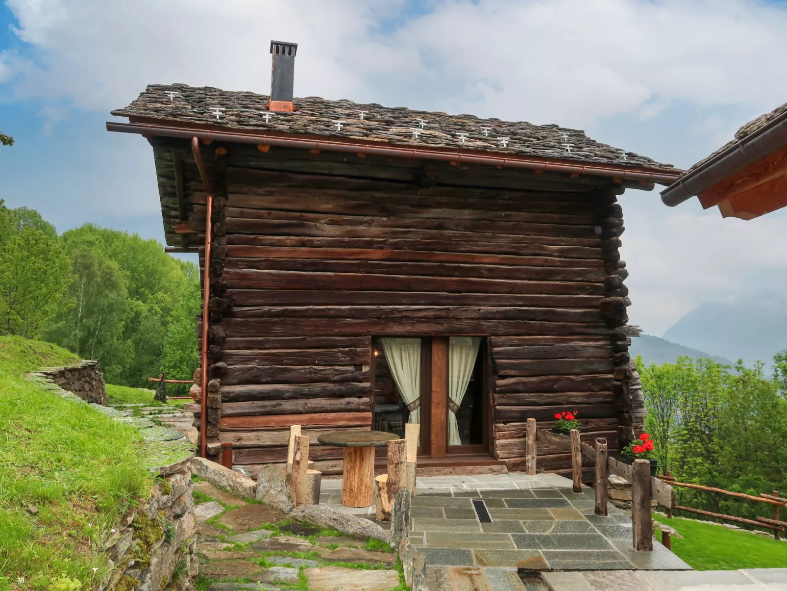 Chalet les Combes-Outside