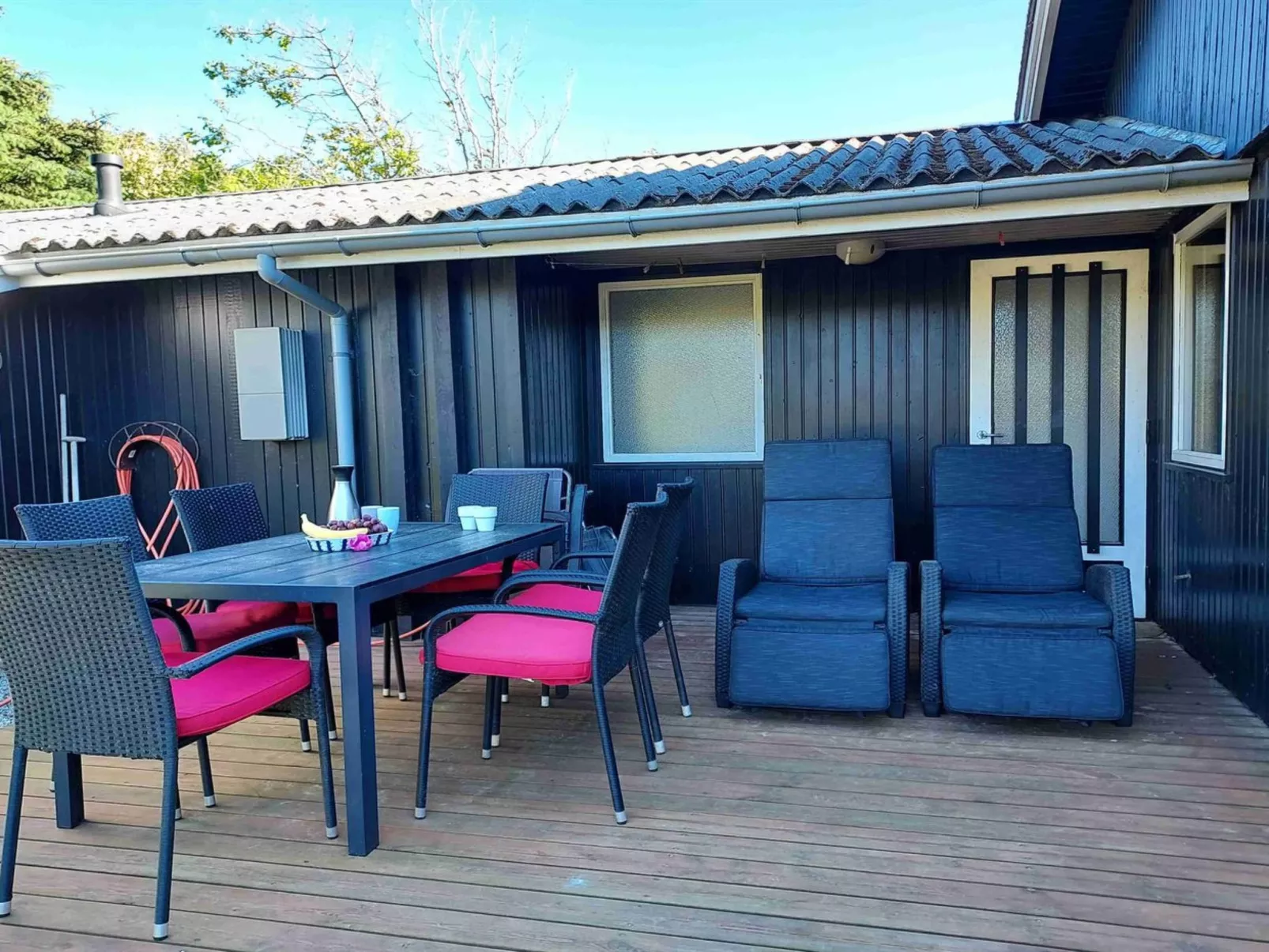 "Avia" - 500m from the sea-Outside