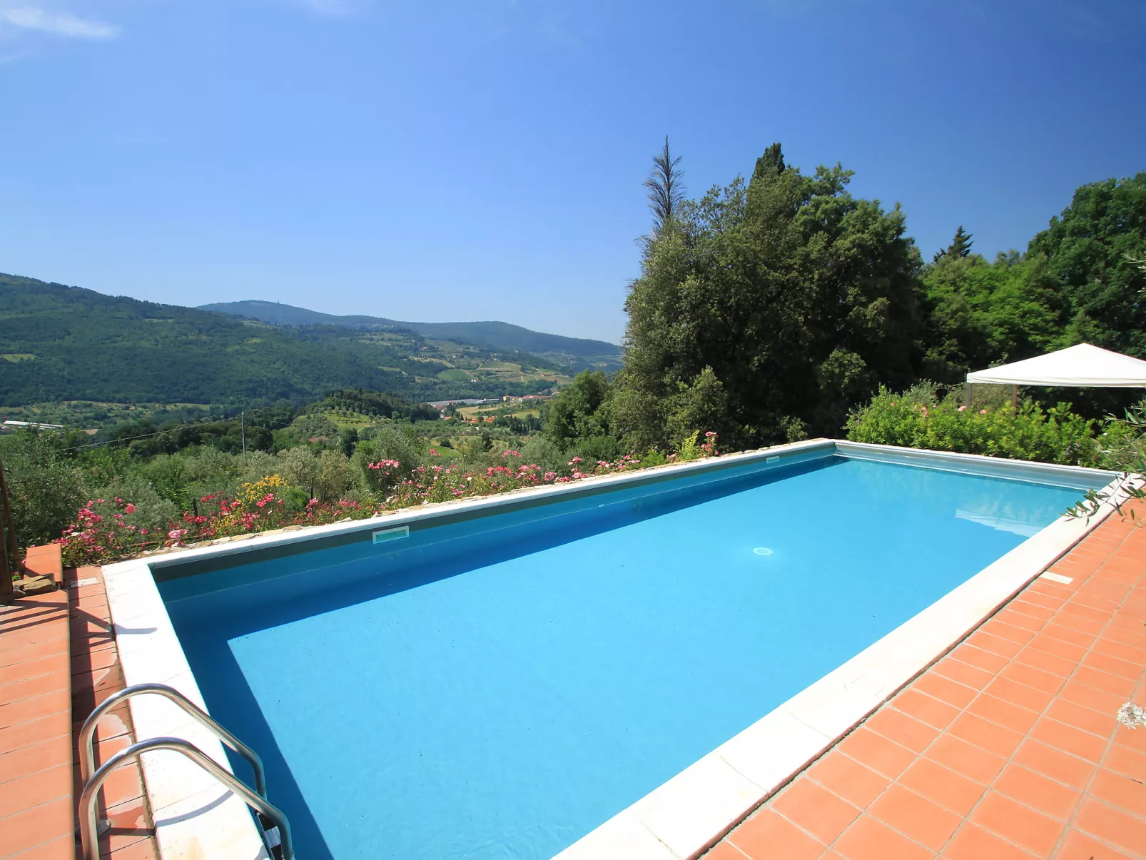 Villa Monteloro-Dehors