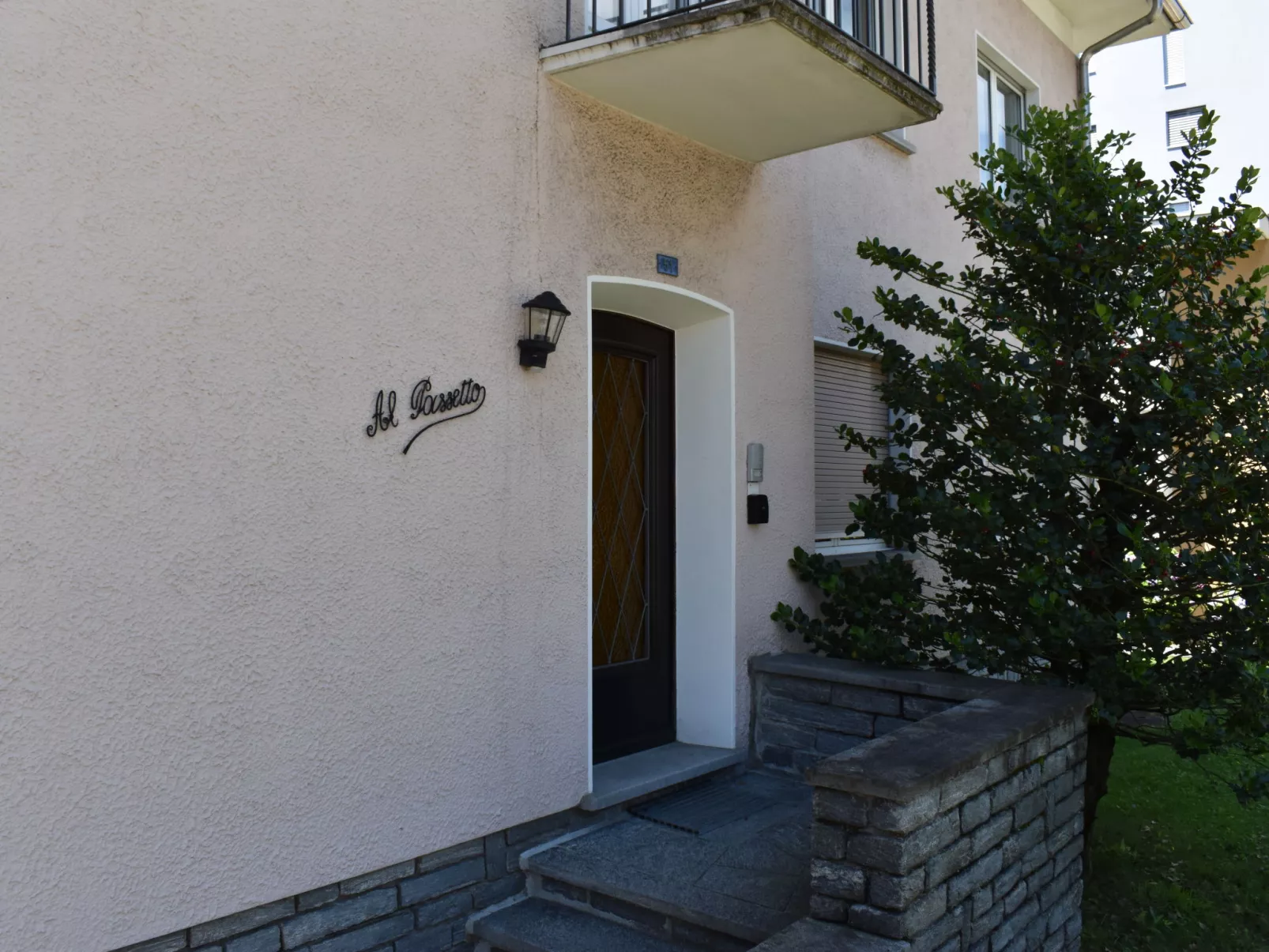 Varenna-Outside