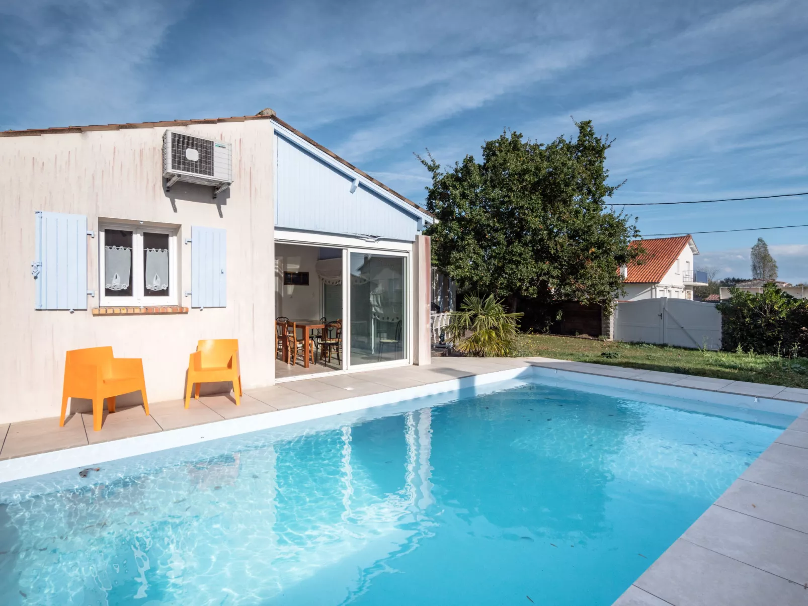 Villa Perdrix-Outside