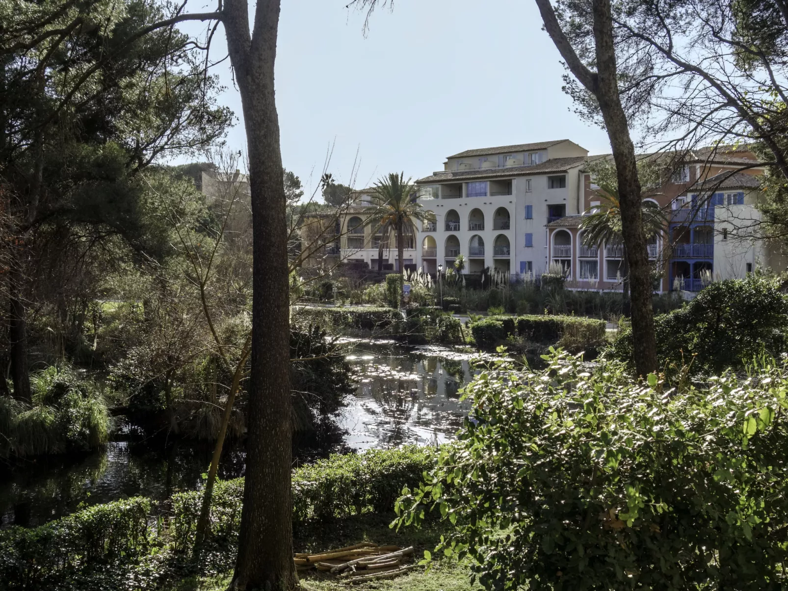 Les Rivages de Coudoulière-Outside