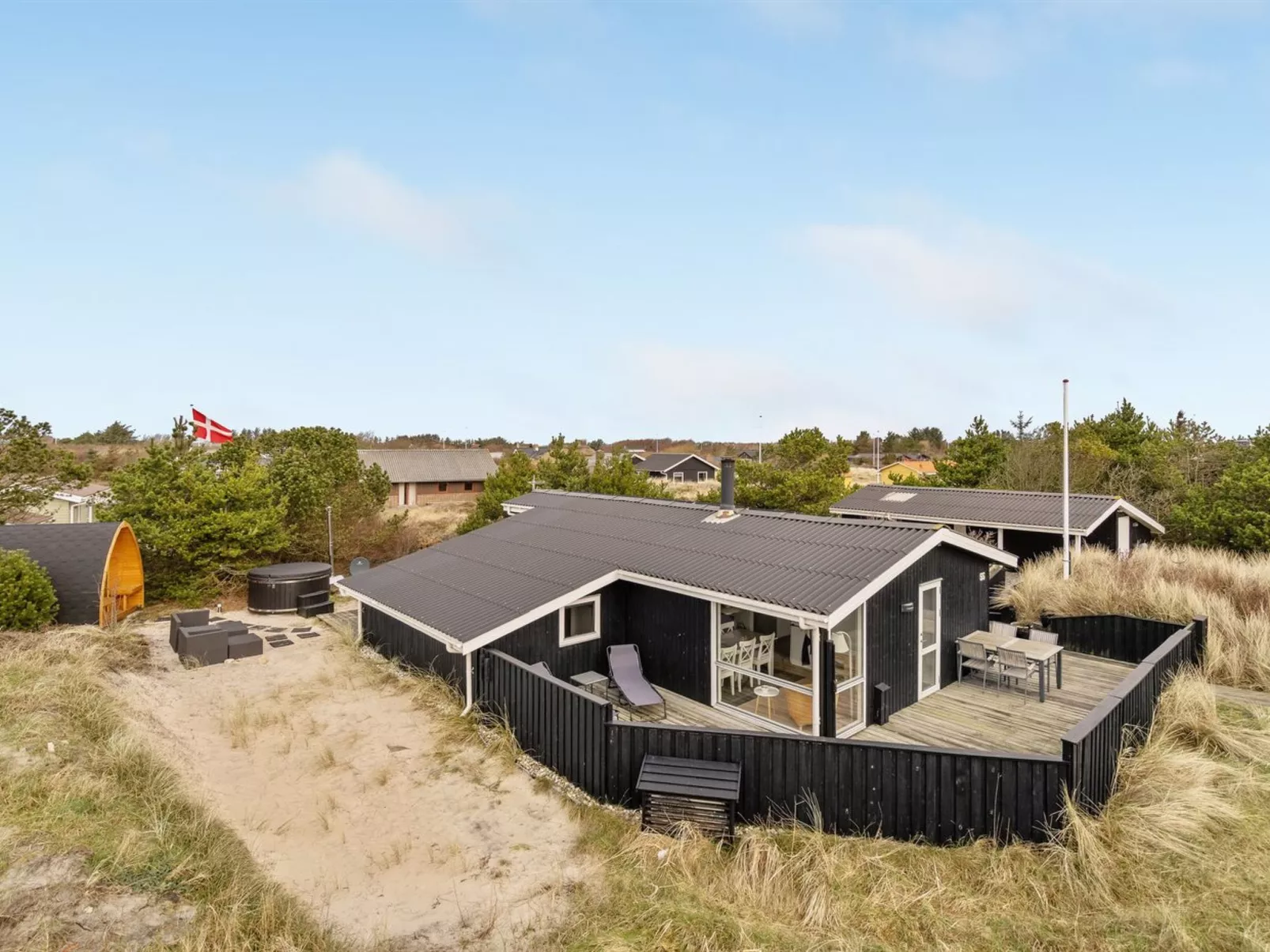 "Julan" - 600m from the sea