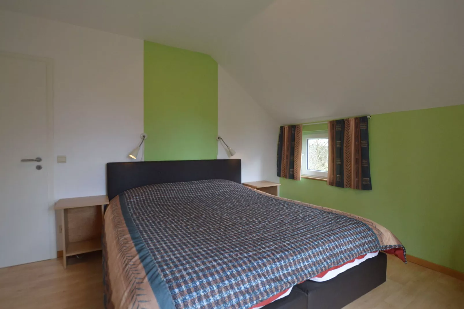 Le Sans Soucis-Bedroom