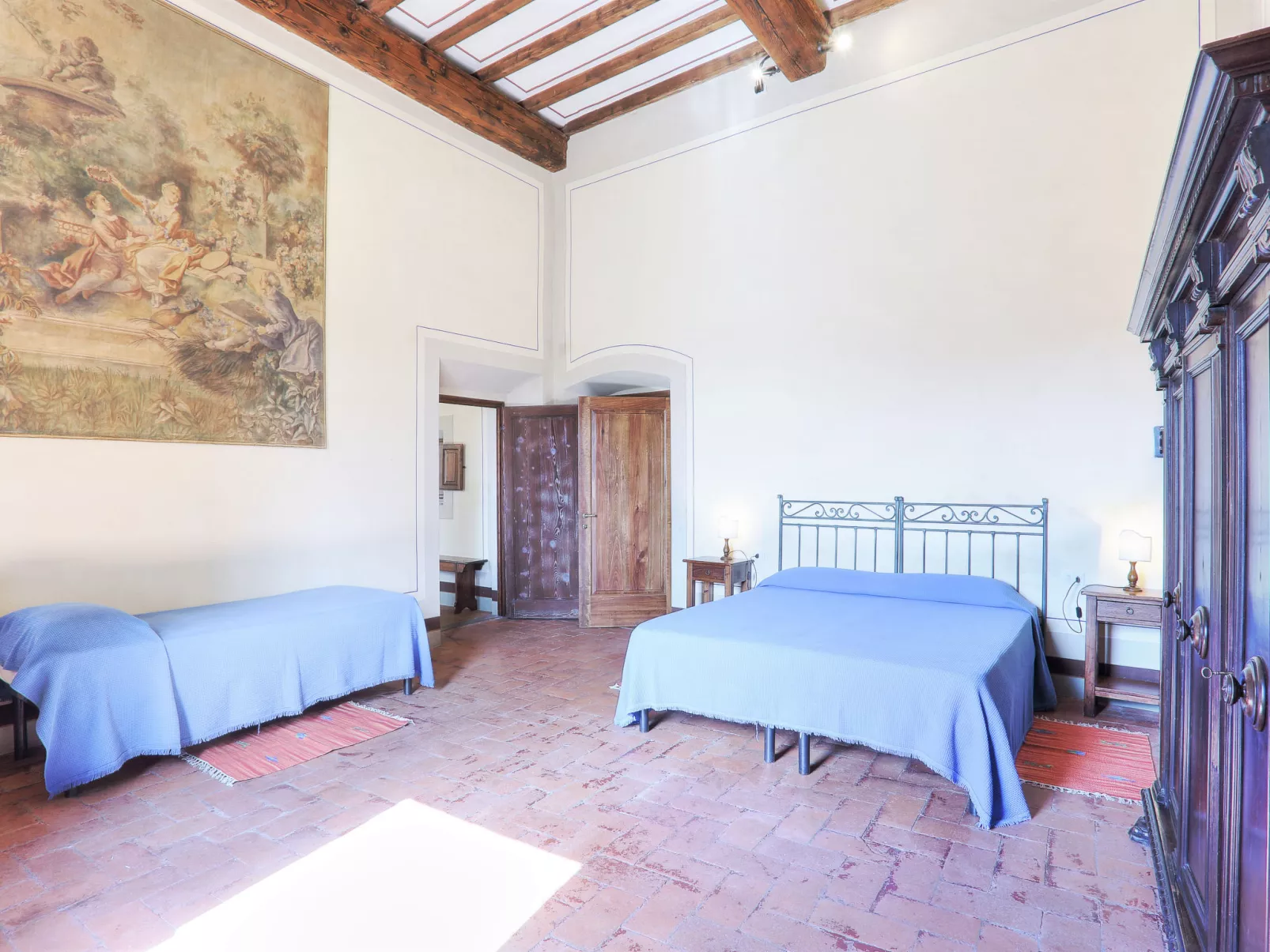 Il Salone-Inside
