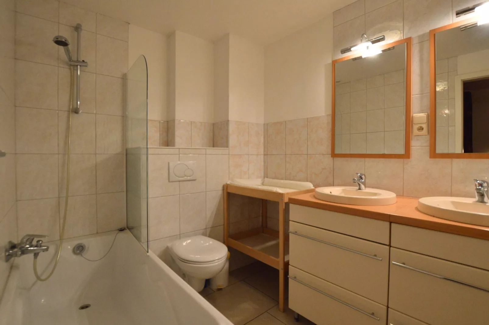 Le Sans Soucis-Bathroom