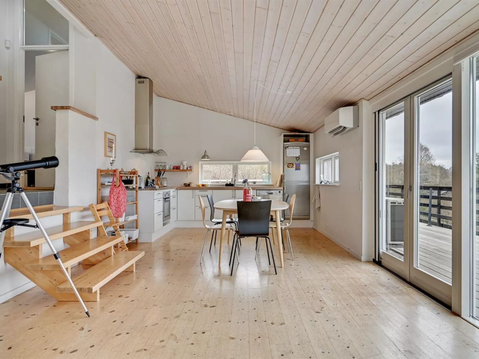 "Gise" - 800m from the sea-Drinnen