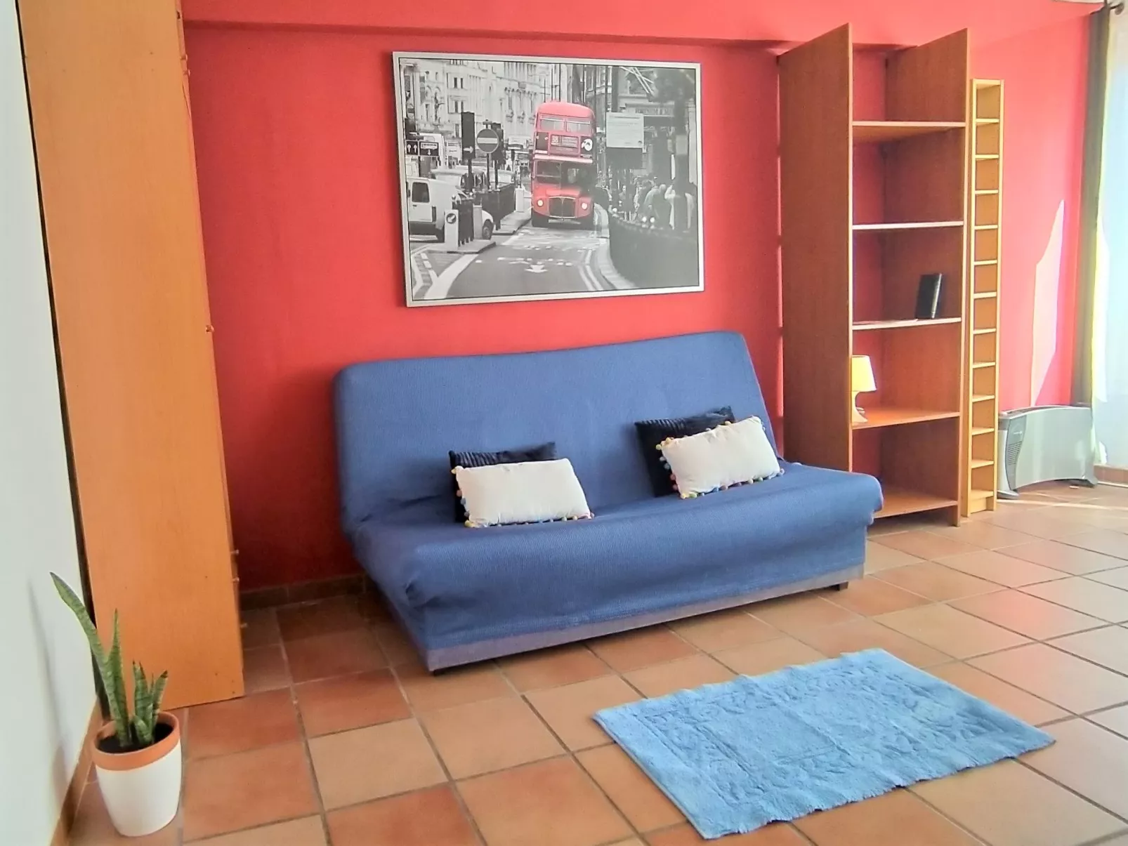 Cala Benidorm-Inside