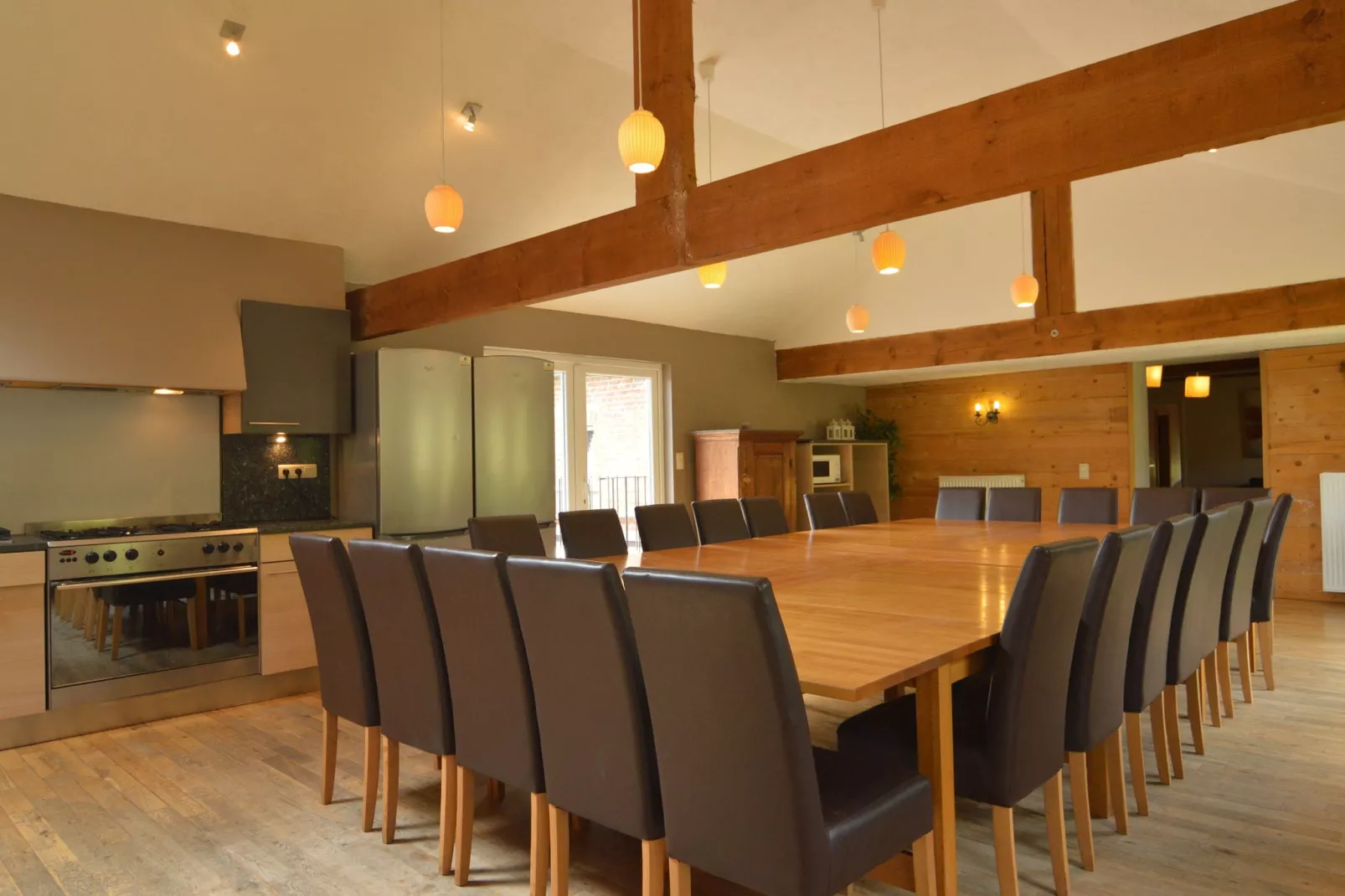 Outrewarchenne-Dining room