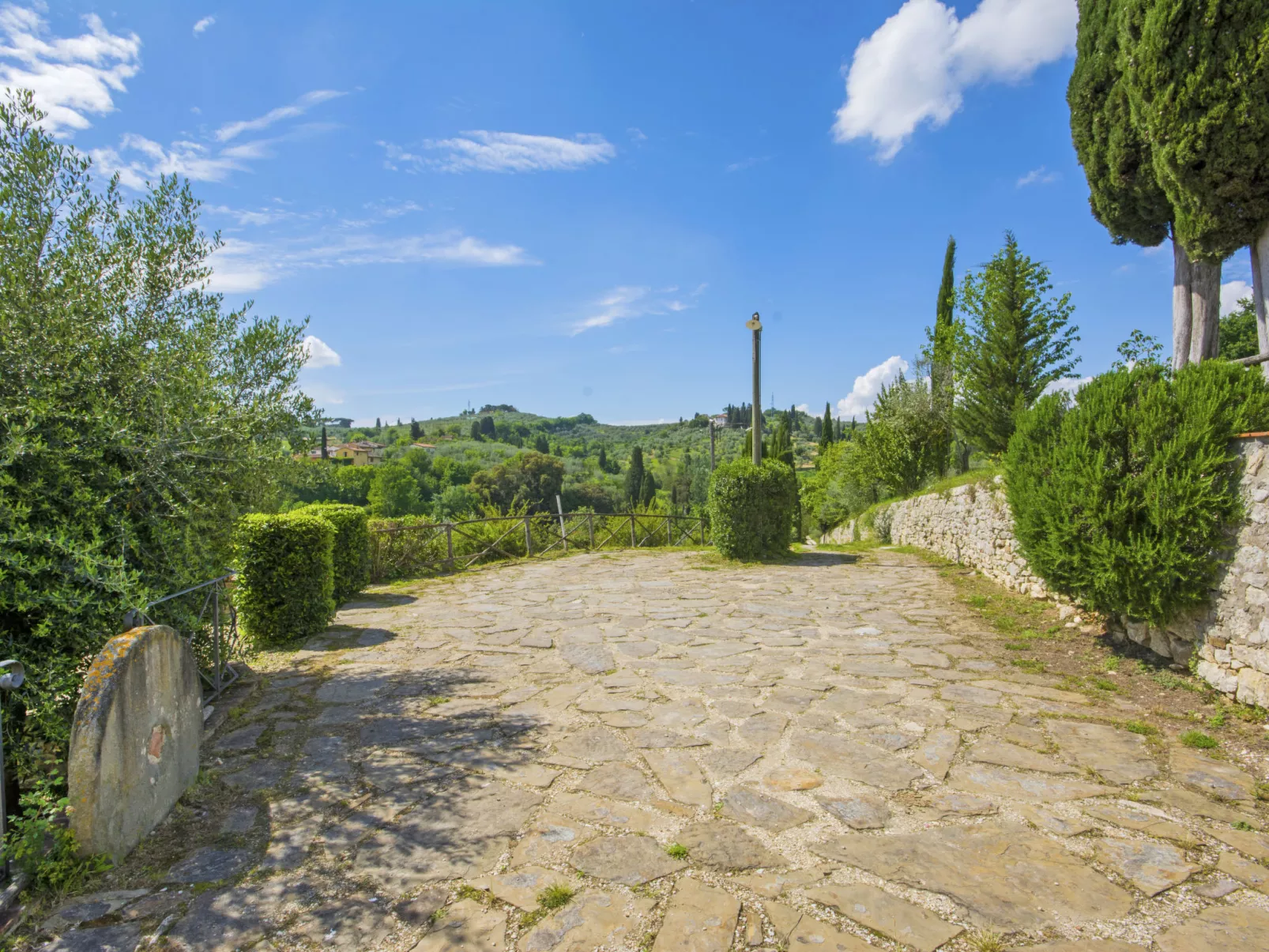 Il Mandorlato-Outside