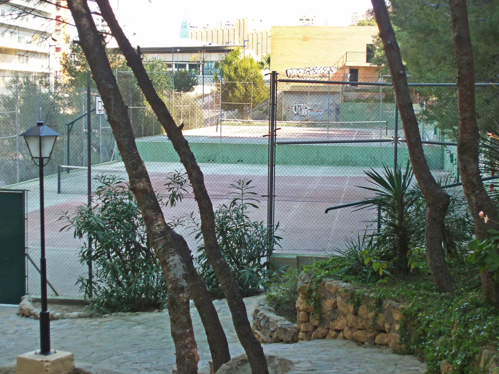 Coblanca XVI-Outside