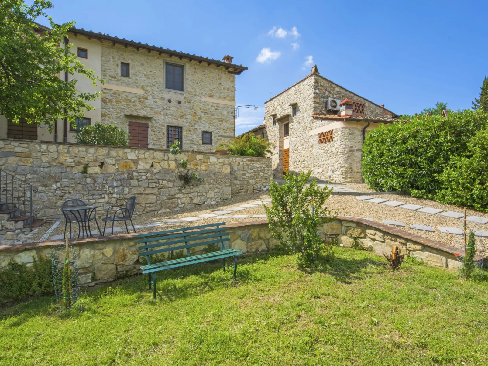 Il Mandorlato-Outside