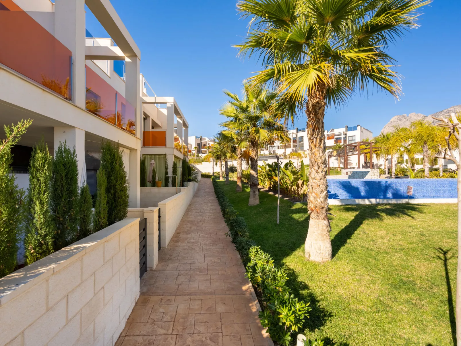 Alegría Village-Outside