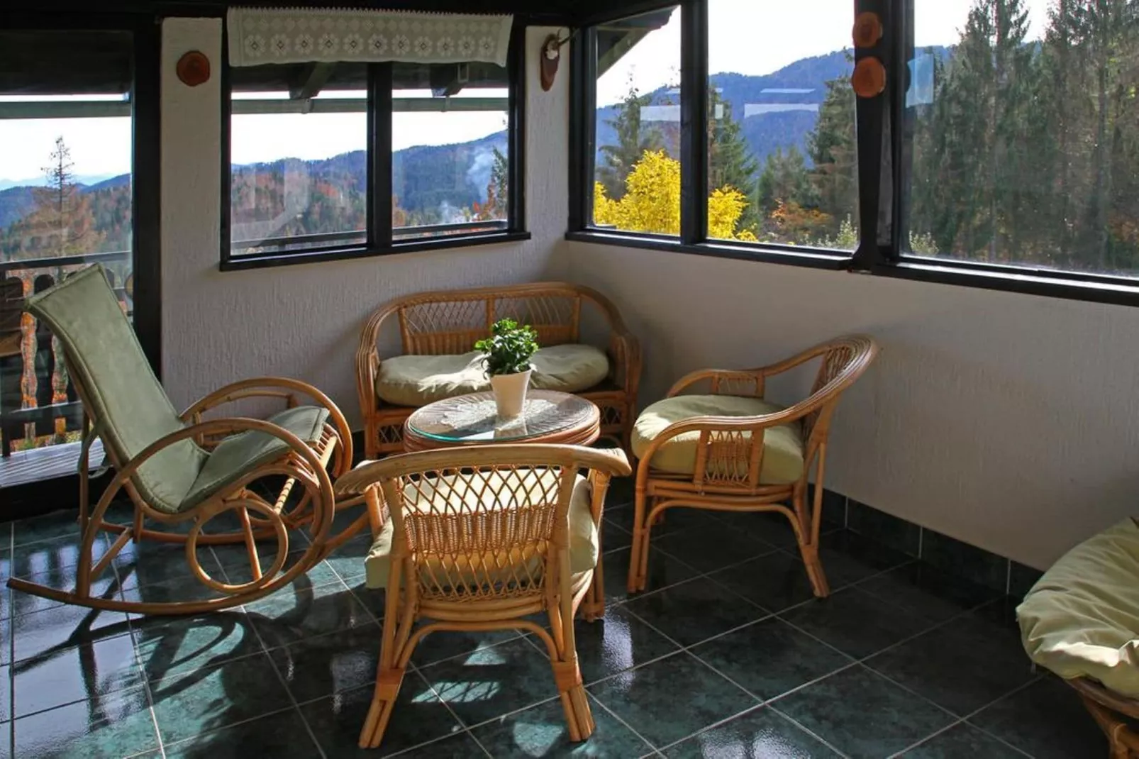 House Kozji Vrh-Balcon-terrasse