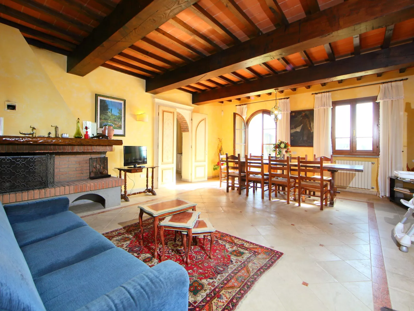 Villa Elena-Inside