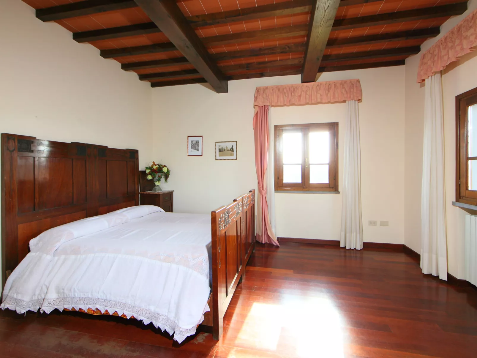 Villa Elena-Inside