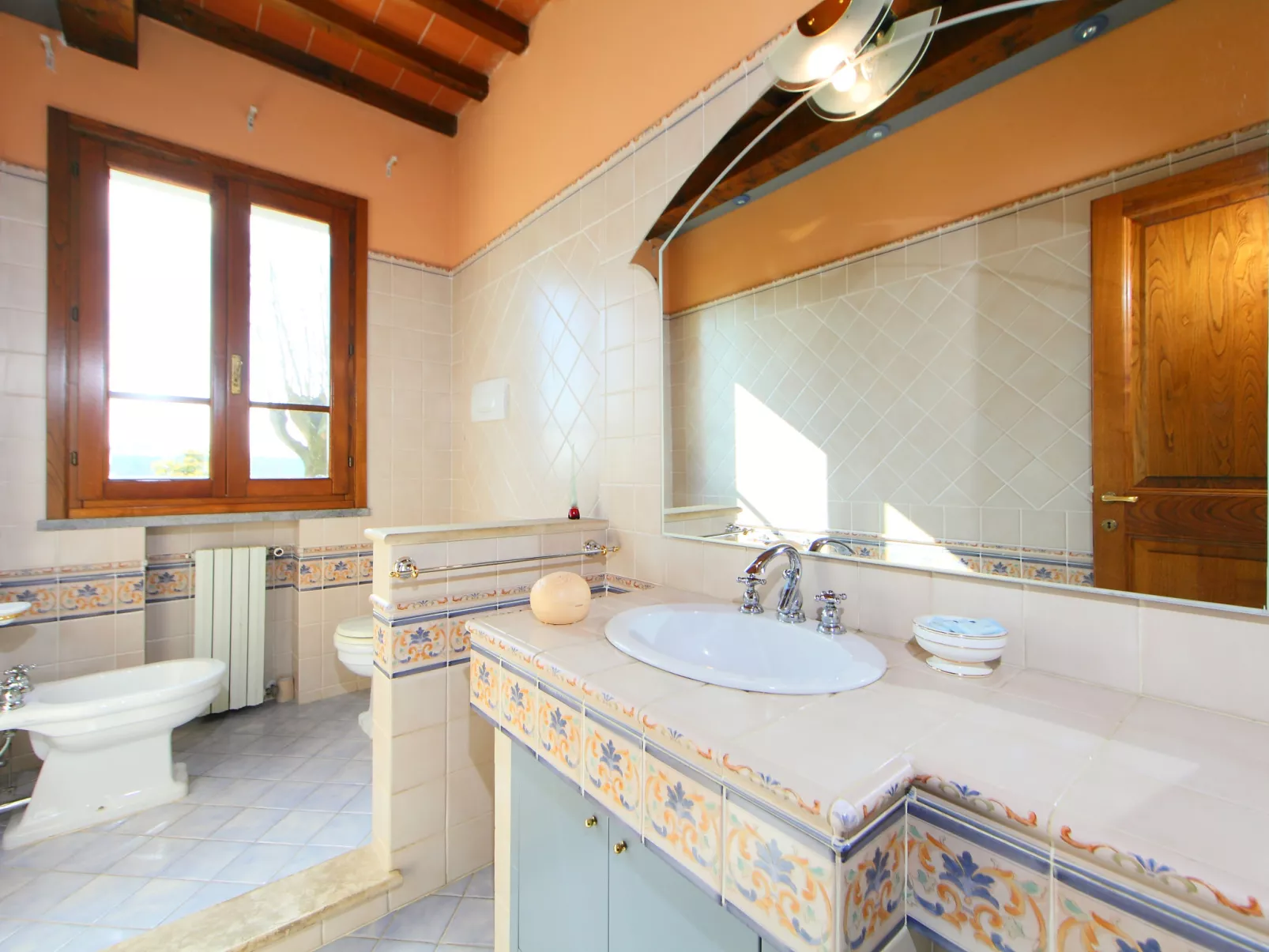 Villa Elena-Inside
