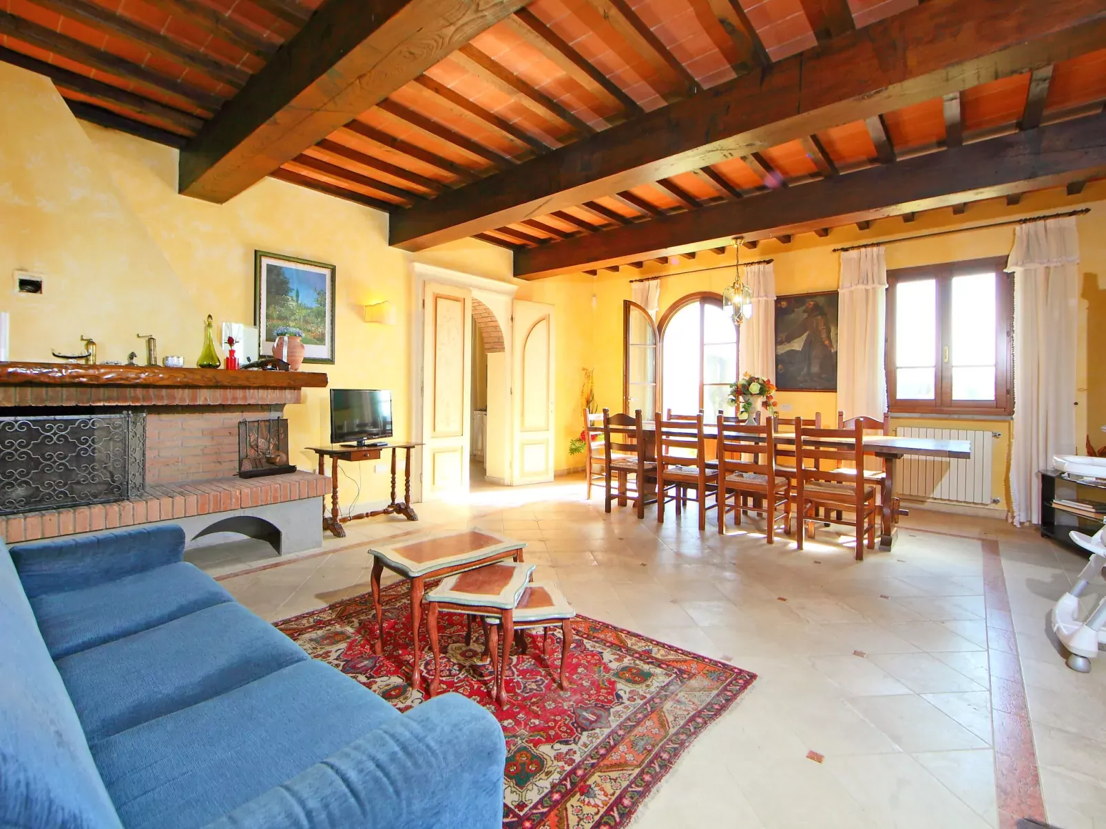 Villa Elena-Inside