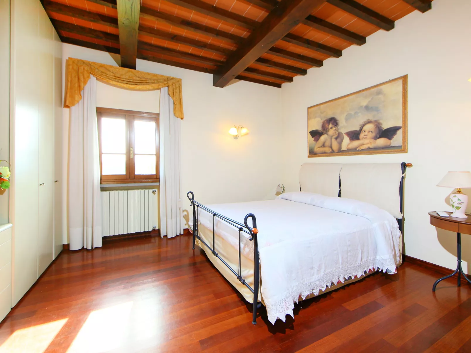 Villa Elena-Inside