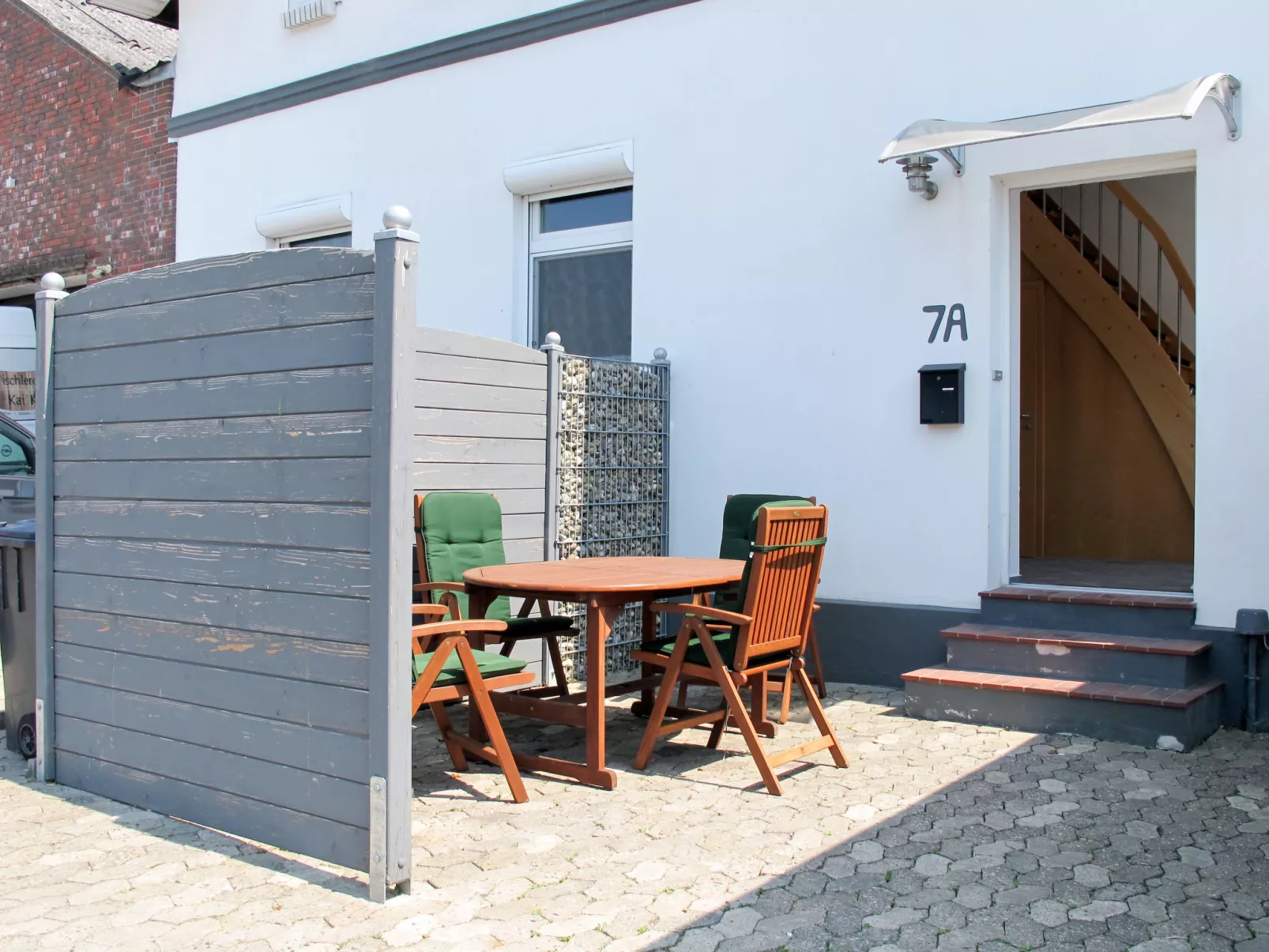 Könitz-Outside