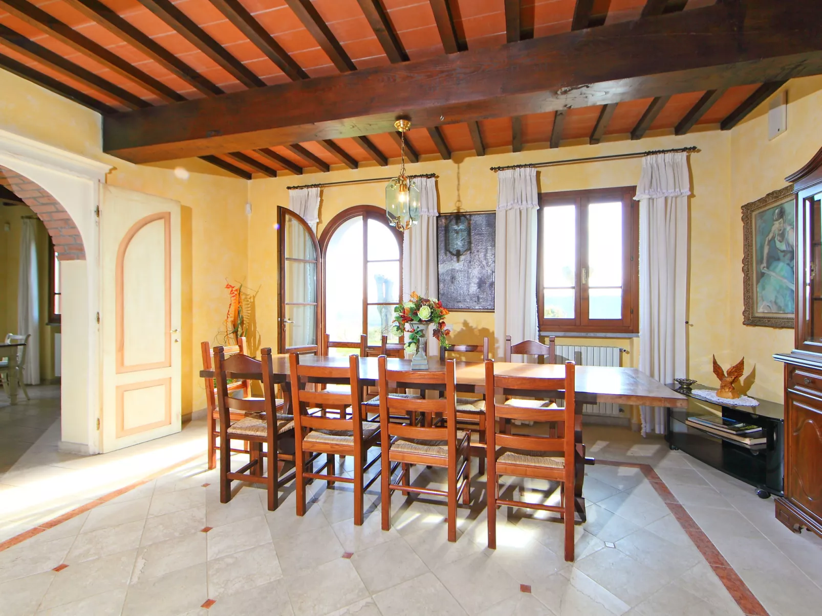 Villa Elena-Inside