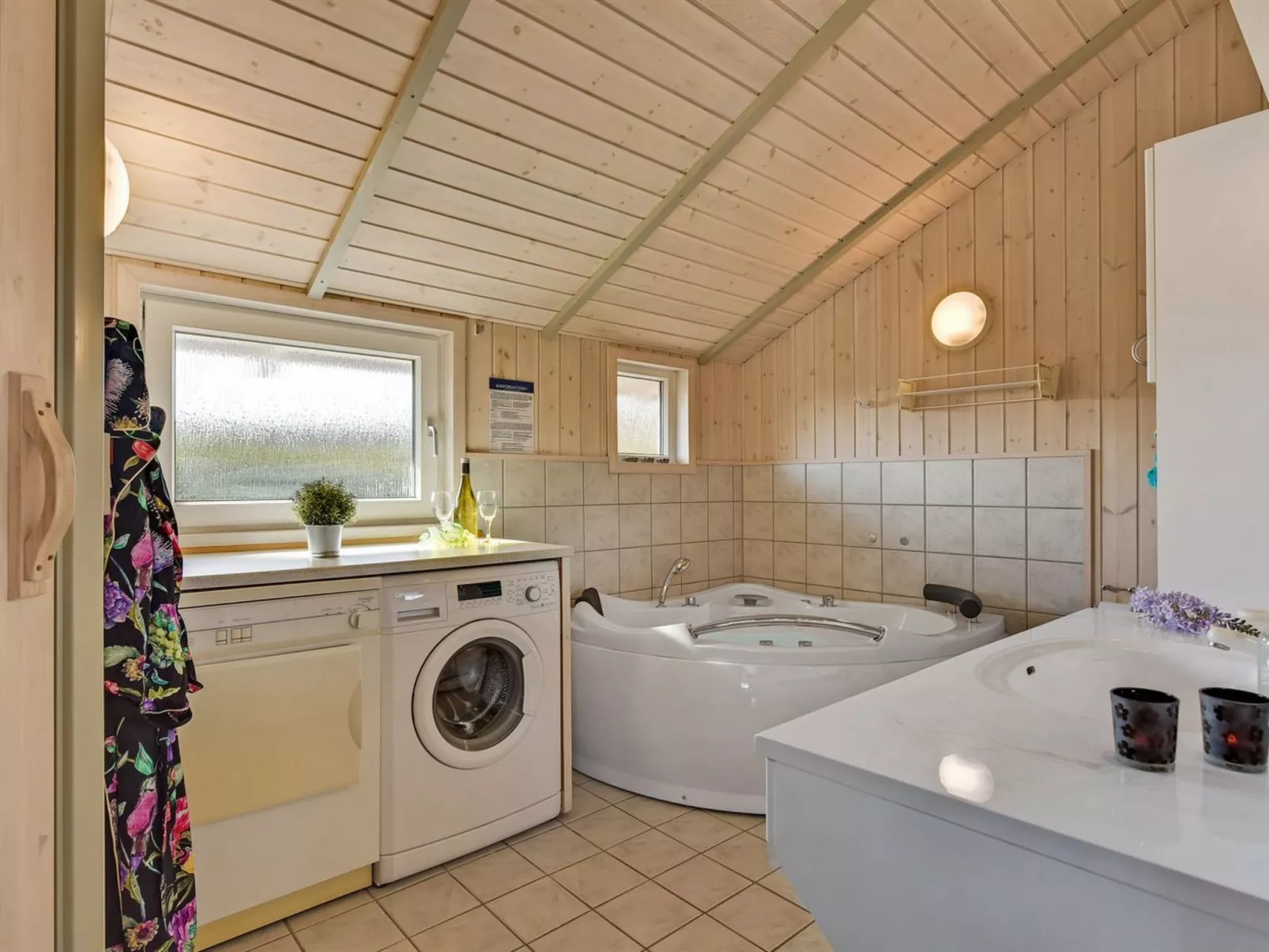 "Apsolon" - 150m from the sea-Inside
