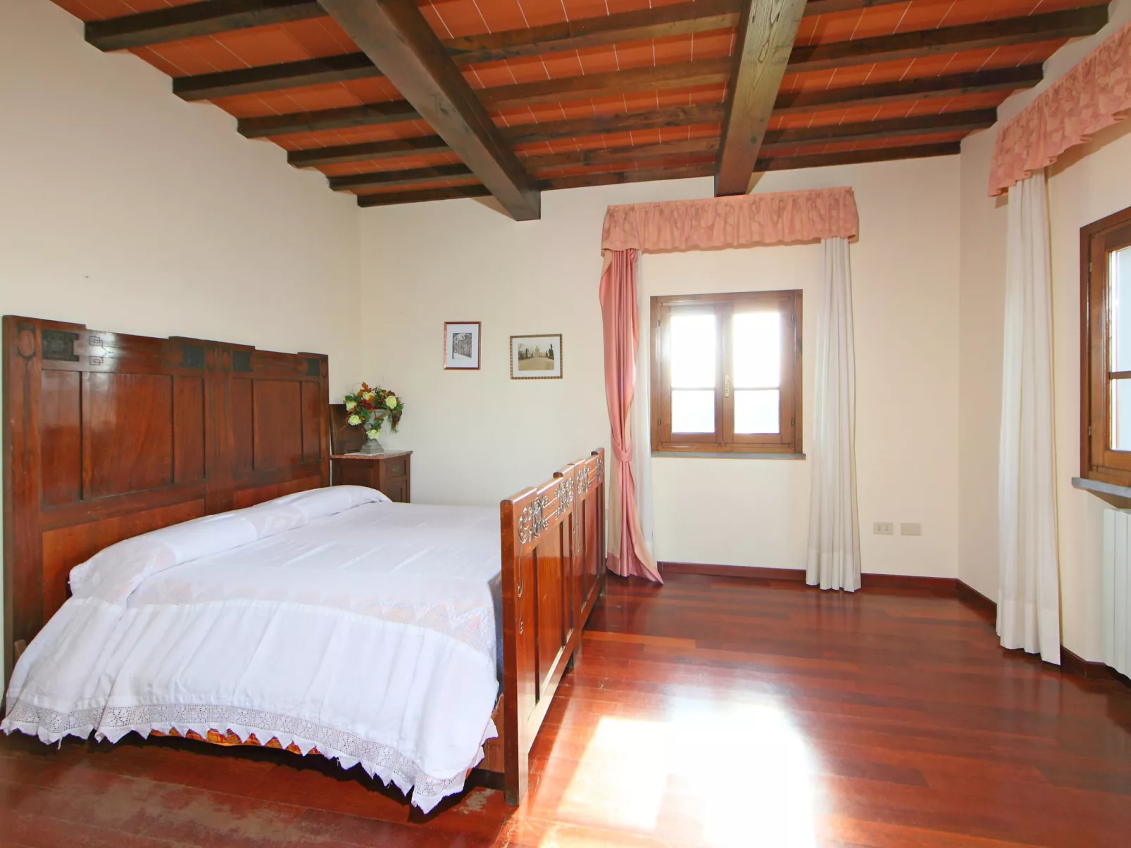 Villa Elena-Inside
