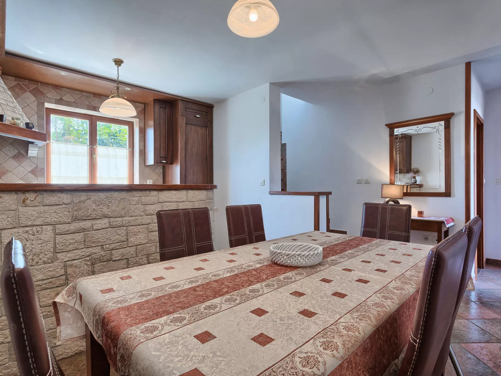 Istra-Inside