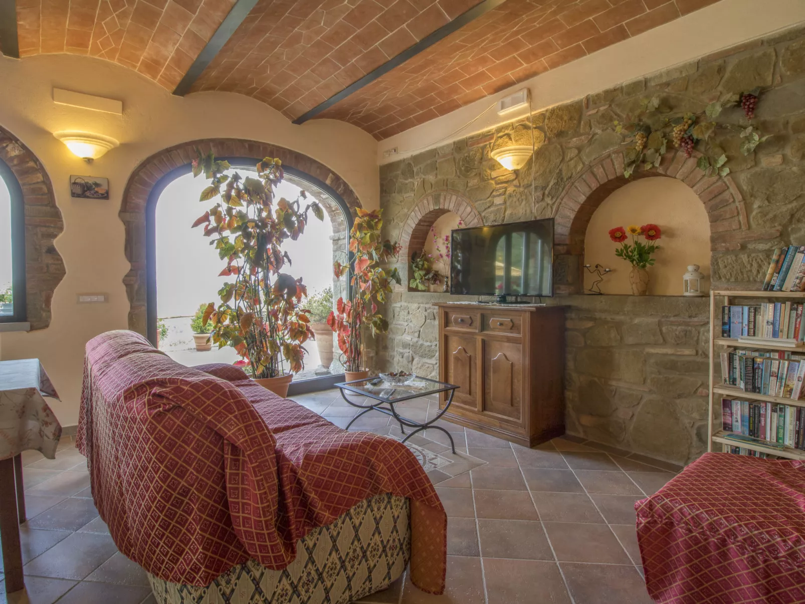Il Borgo di Gebbia-Inside