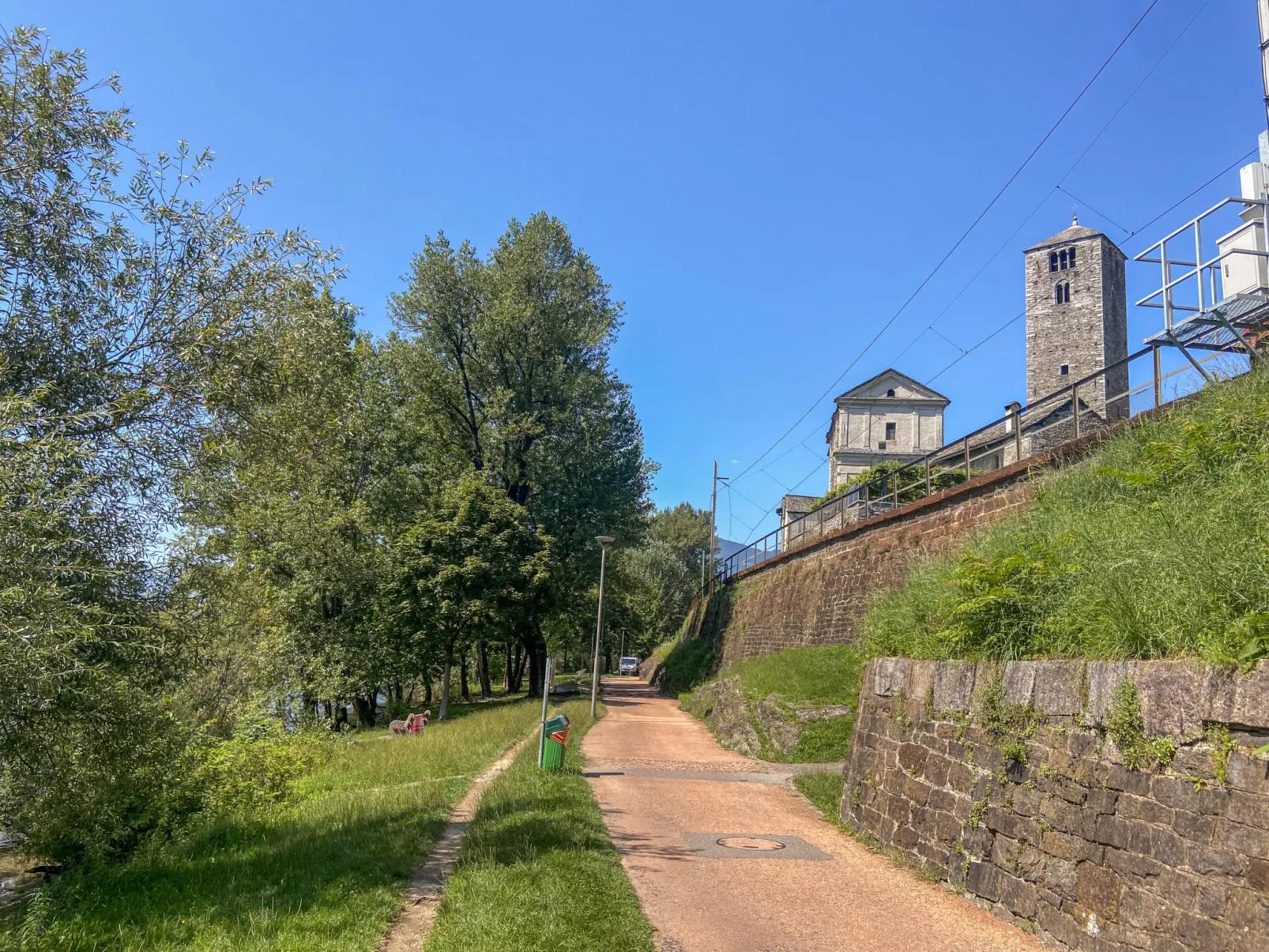 San Quirico-Outside