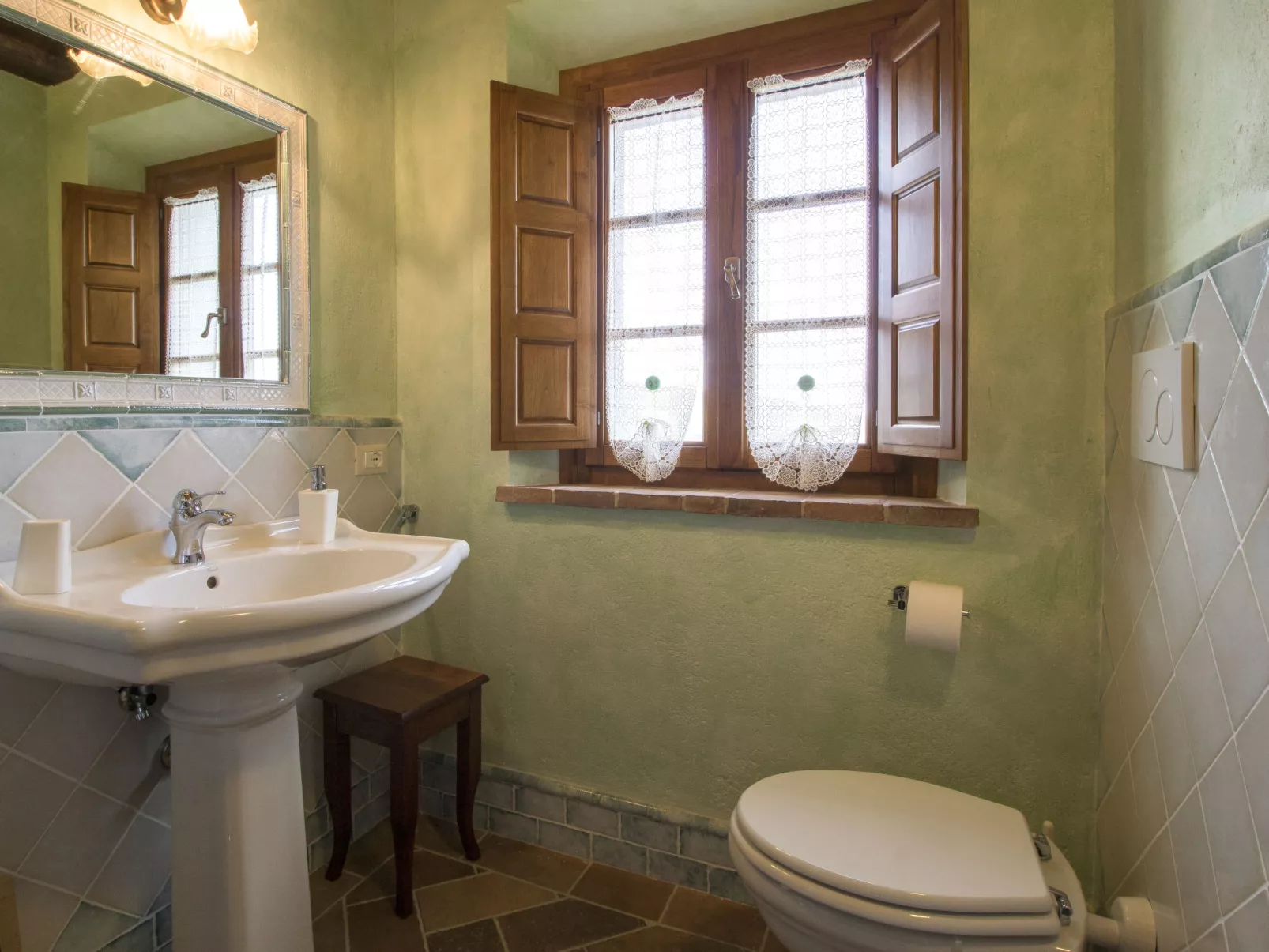Il Borgo di Gebbia-Inside