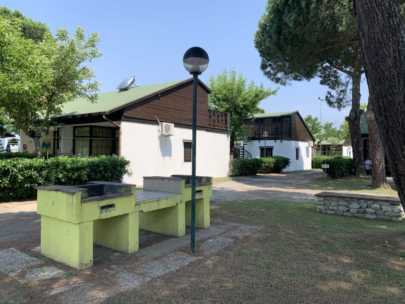 Bungalow-Outside