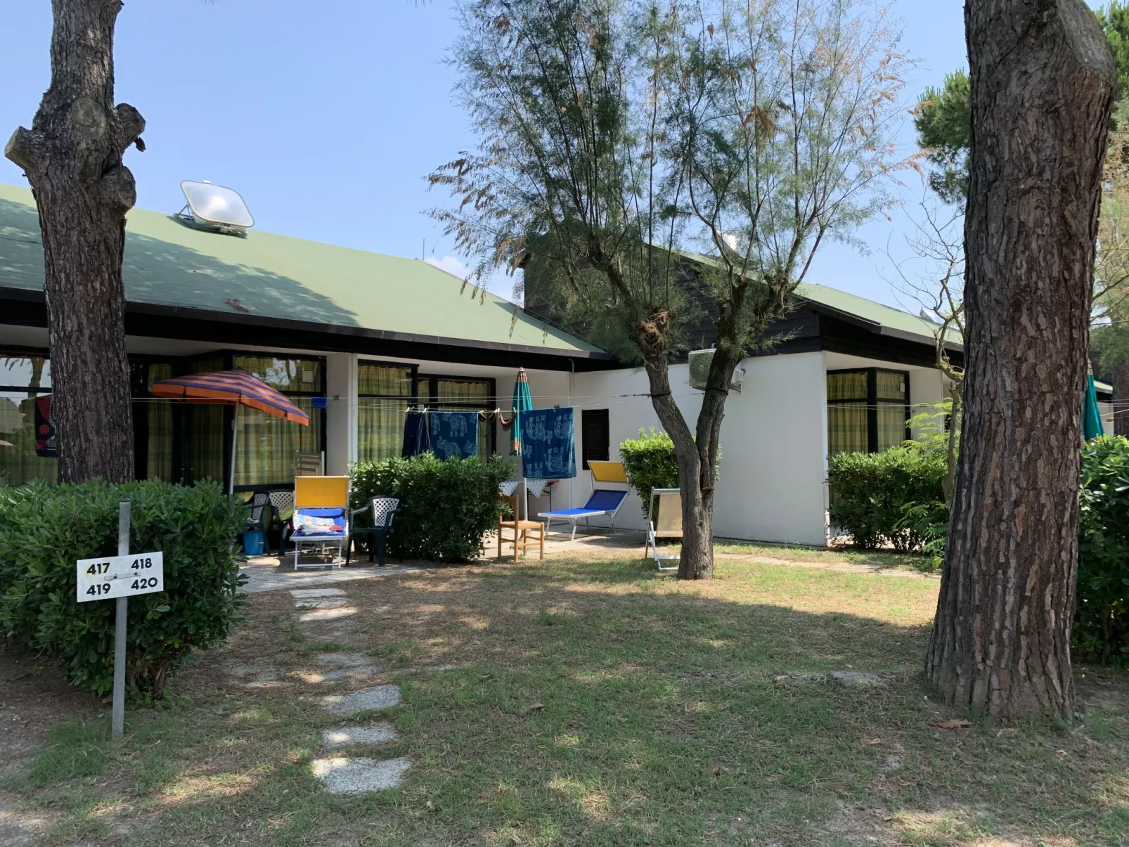Bungalow-Outside