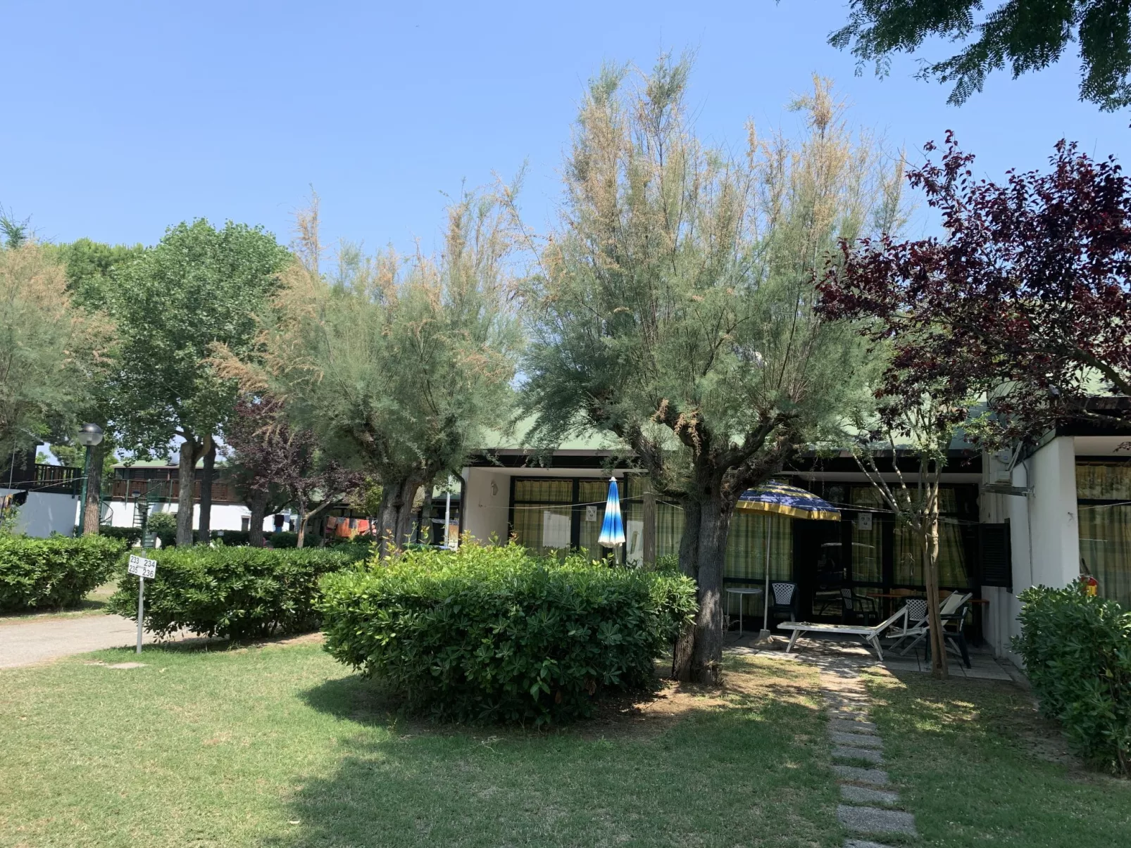 Bungalow-Outside