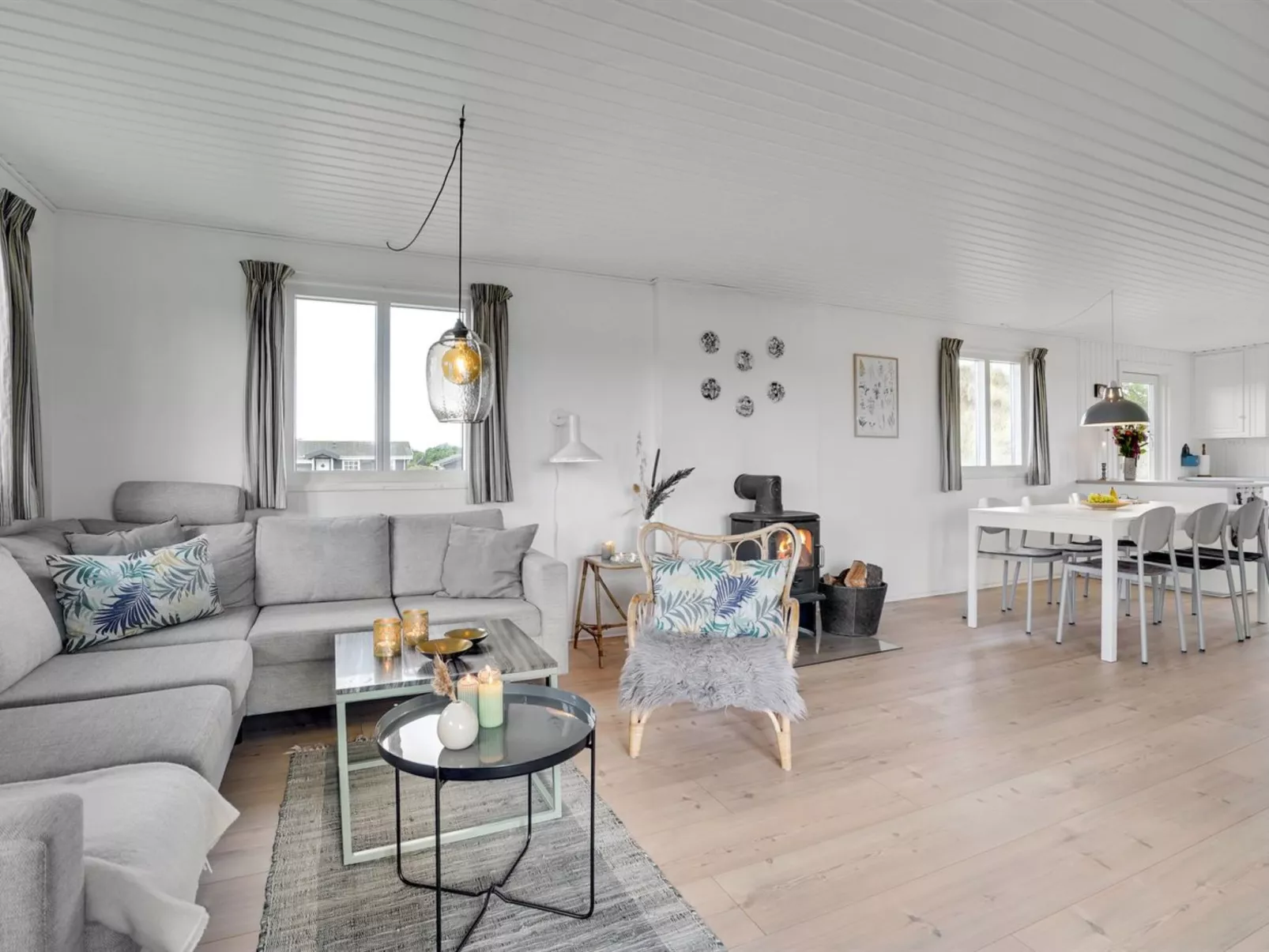 "Iken" - 500m from the sea-Inside