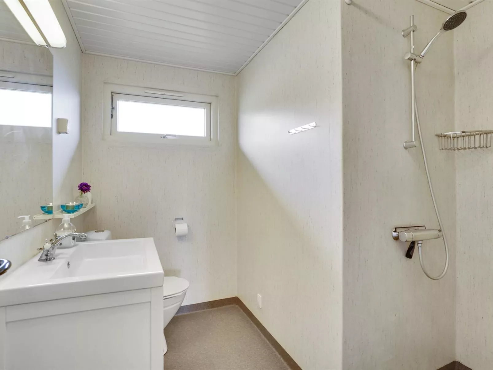 "Iken" - 500m from the sea-Inside