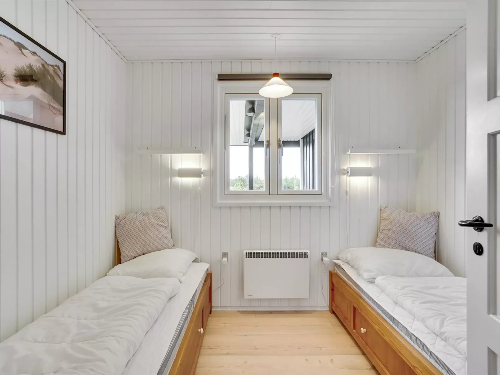 "Iken" - 500m from the sea-Inside