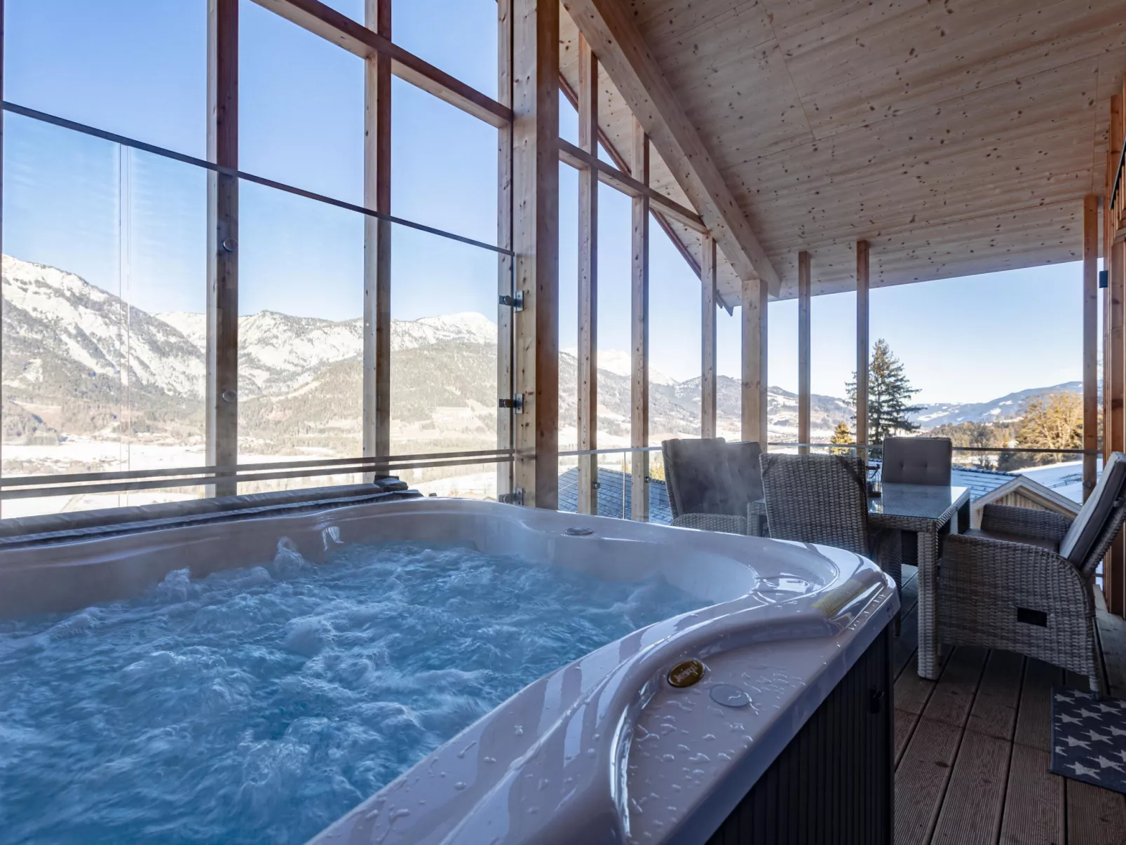 Superior Galerie,Sauna&Außenbadewanne-Inside